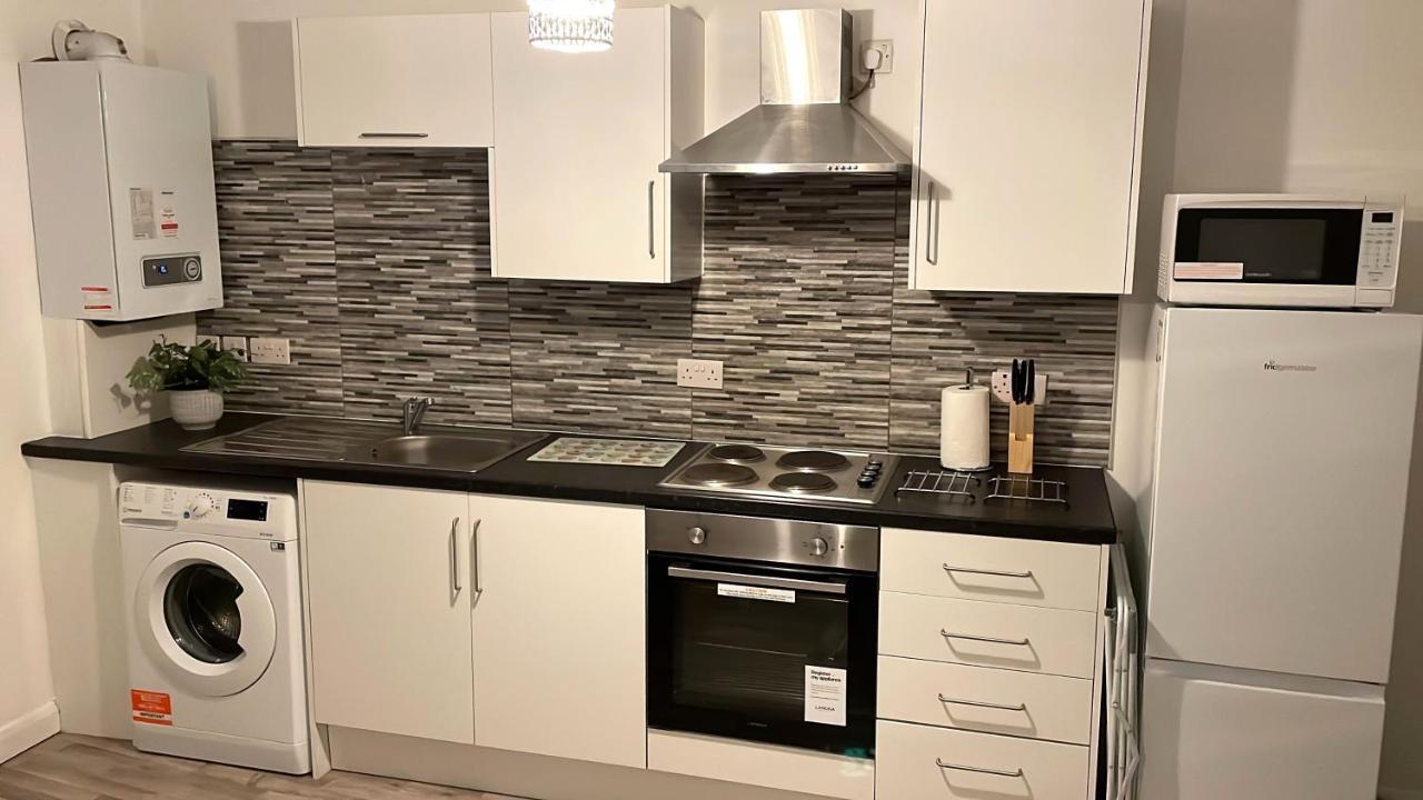 Supreme - 1 Bedroom Apart Sleeps 4 Short/Long Stay Gillingham  Zewnętrze zdjęcie