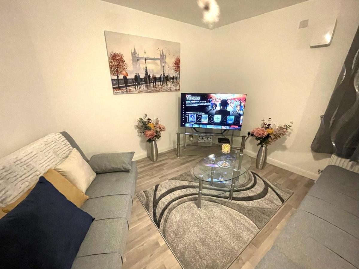 Supreme - 1 Bedroom Apart Sleeps 4 Short/Long Stay Gillingham  Zewnętrze zdjęcie