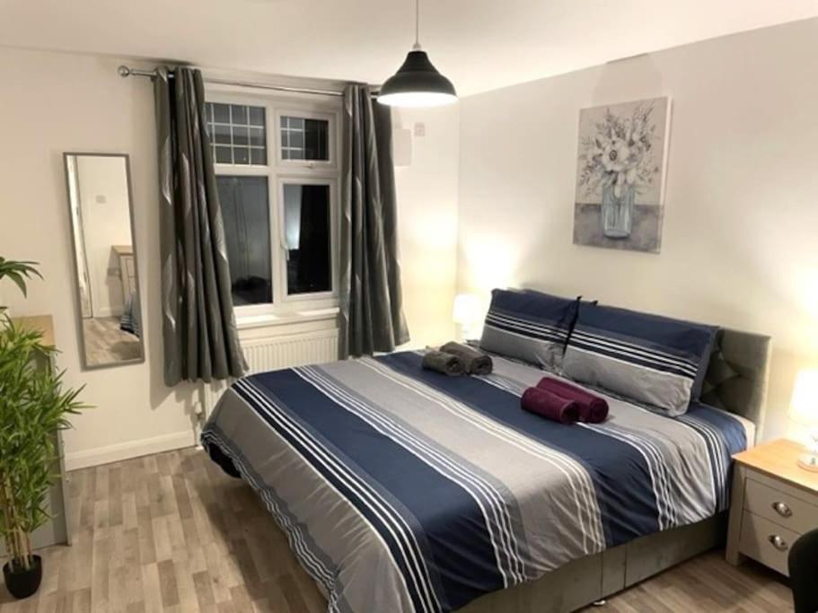 Supreme - 1 Bedroom Apart Sleeps 4 Short/Long Stay Gillingham  Zewnętrze zdjęcie